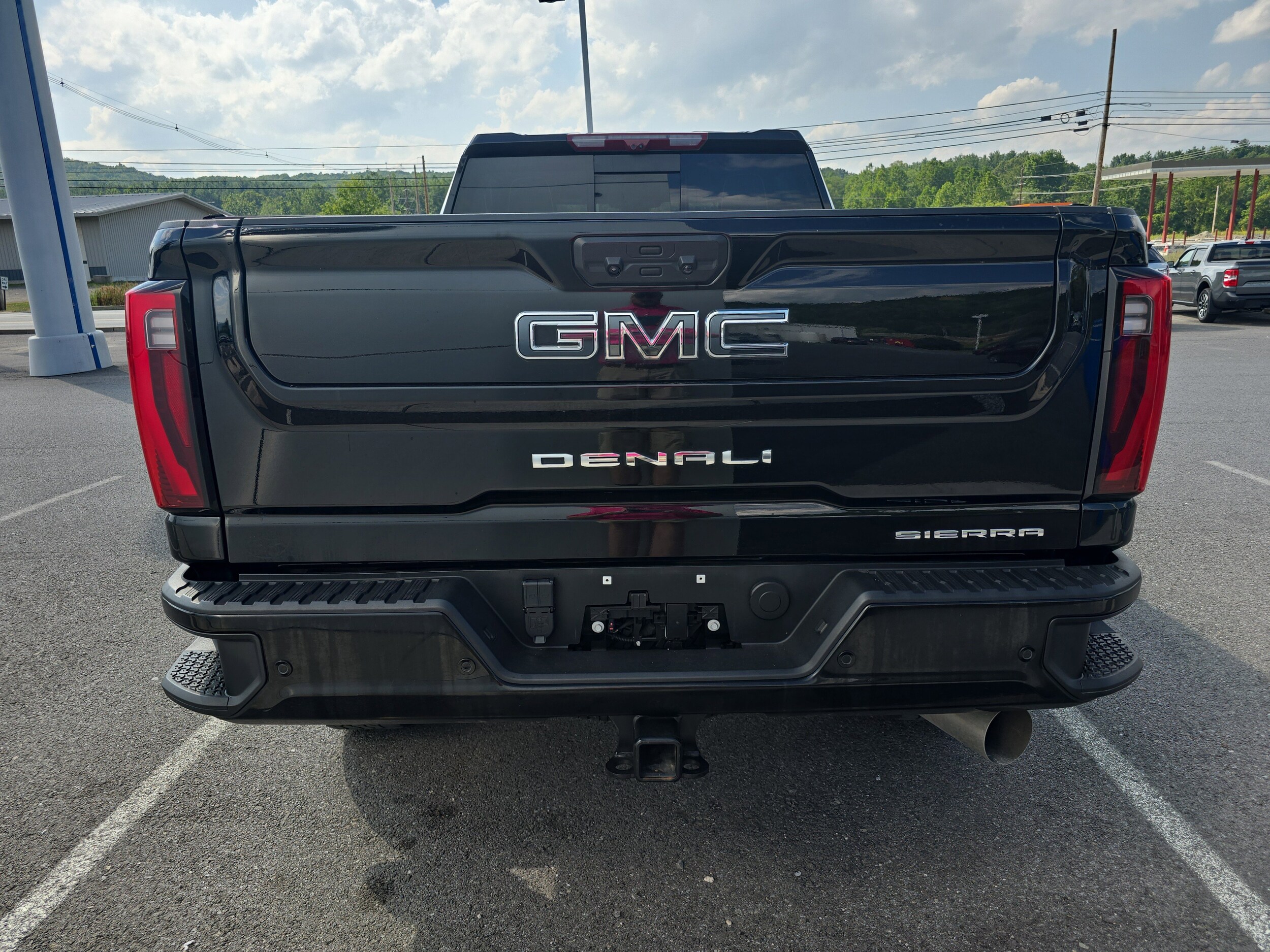 2024 Gmc Sierra 3500 HD Denali Ultimate photo 4