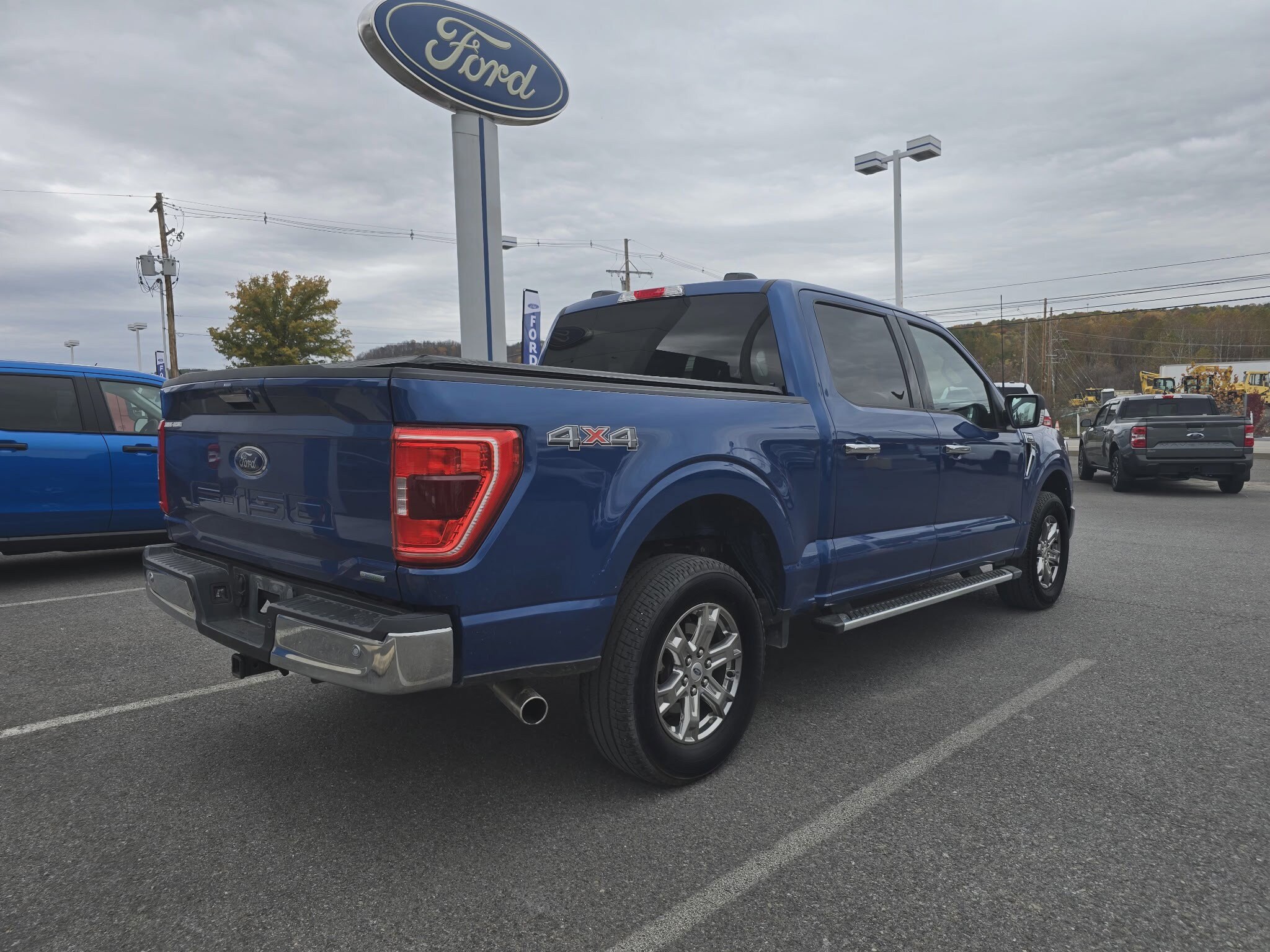 2023 Ford F-150 XLT photo 3