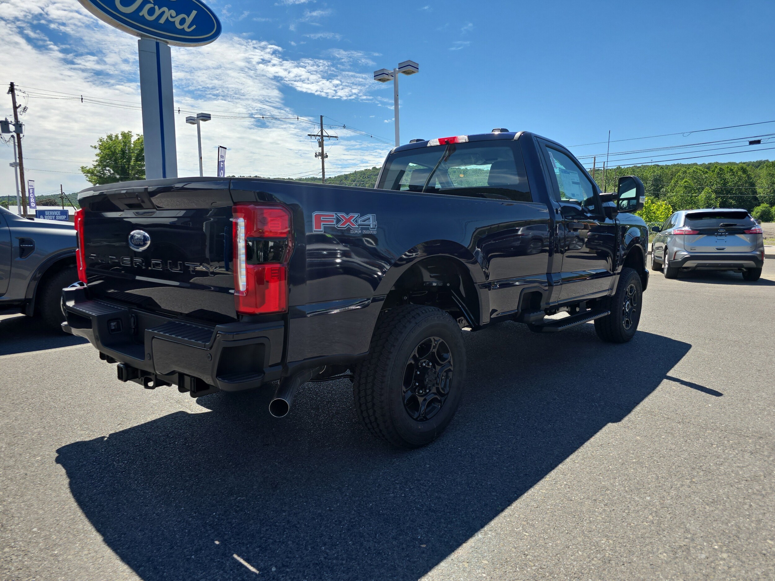 2025 Ford F-350 XL photo 3
