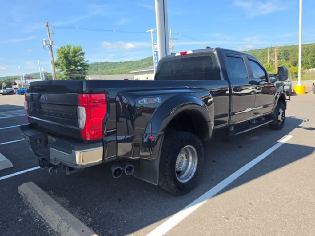 Used 2021 Ford Super Duty F-350 DRW XL Truck Crew Cab
