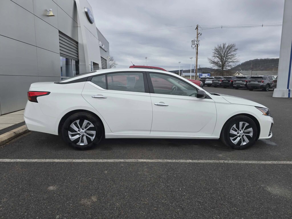 Used 2024 Nissan Altima 2.5 S Sedan