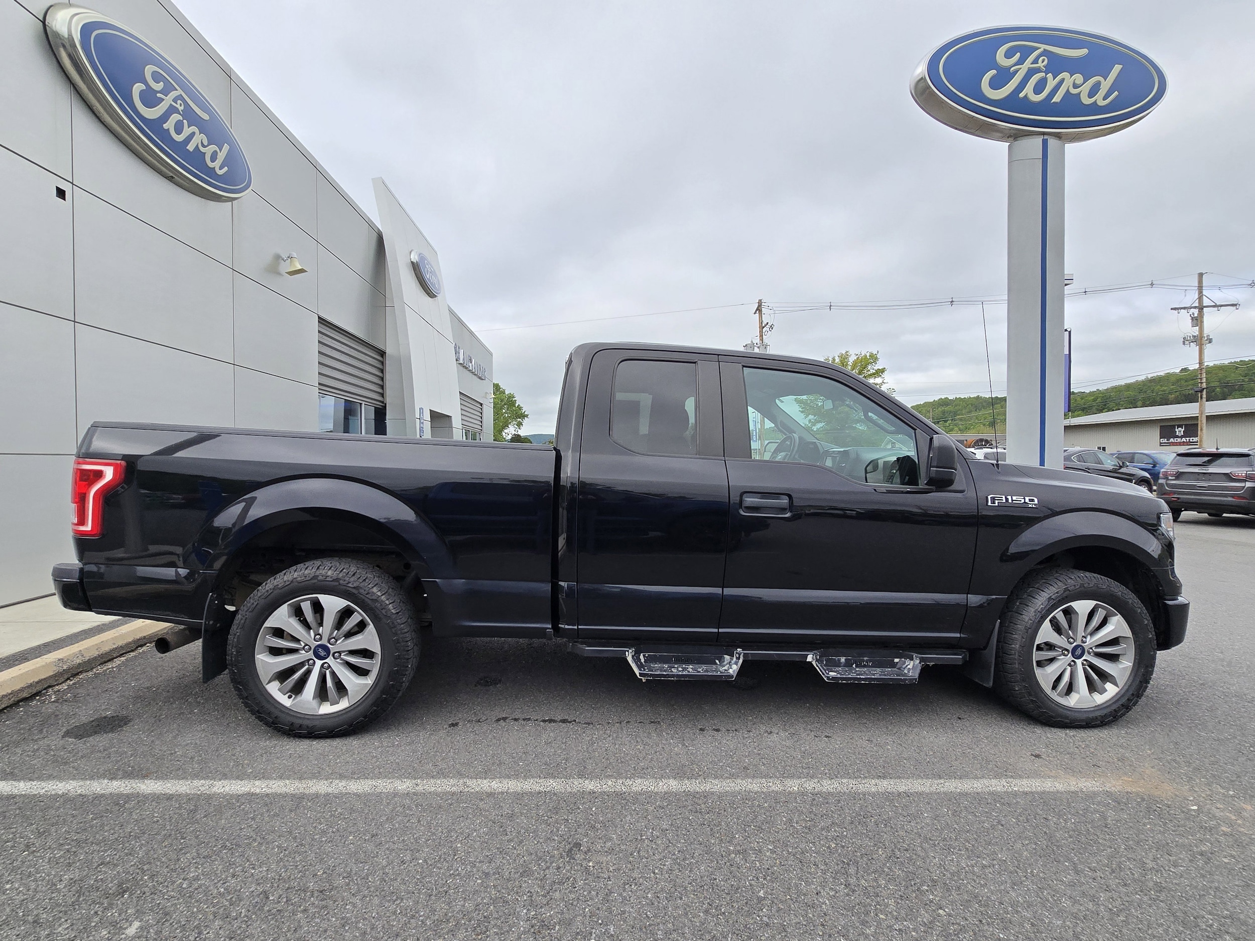 Used 2017 Ford F-150 XL with VIN 1FTEX1EP4HFB31437 for sale in Mansfield, PA