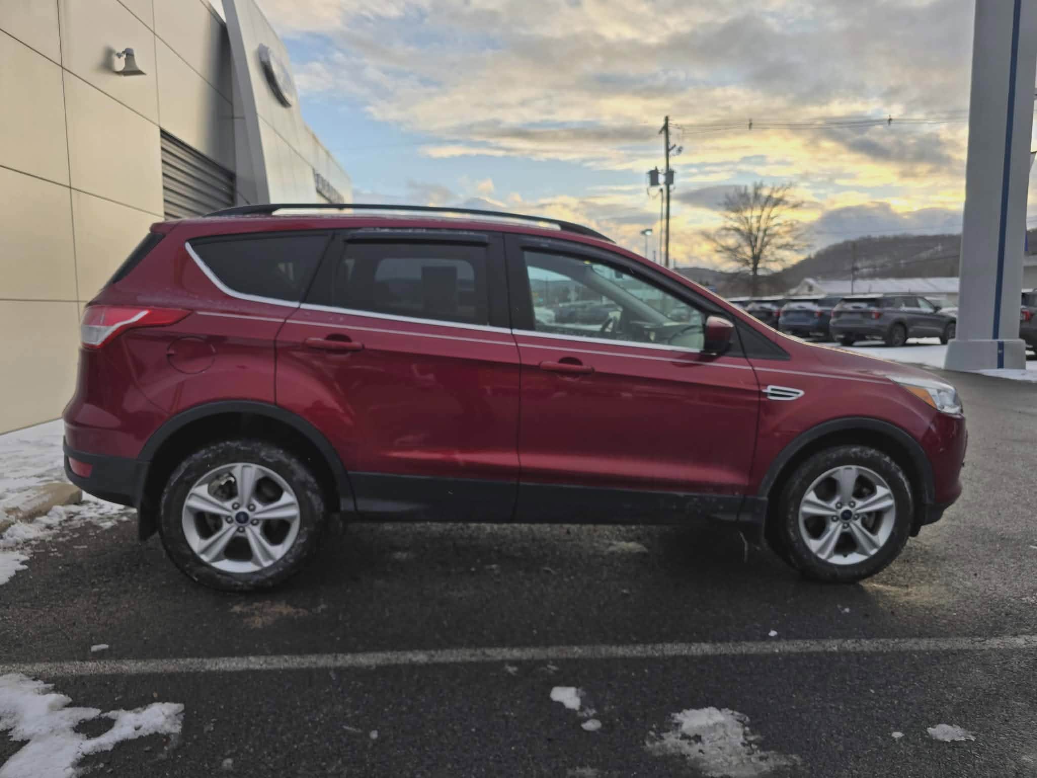 Used 2016 Ford Escape SE with VIN 1FMCU9GX2GUC48581 for sale in Mansfield, PA