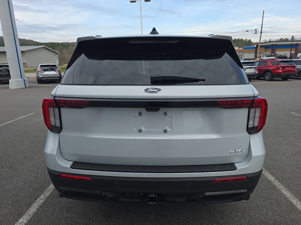 New 2026 Ford Explorer ST-Line SUV