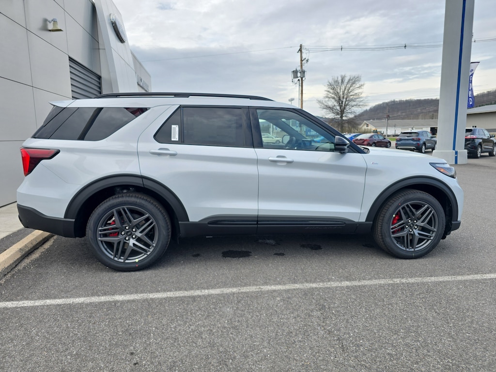 New 2026 Ford Explorer ST-Line SUV