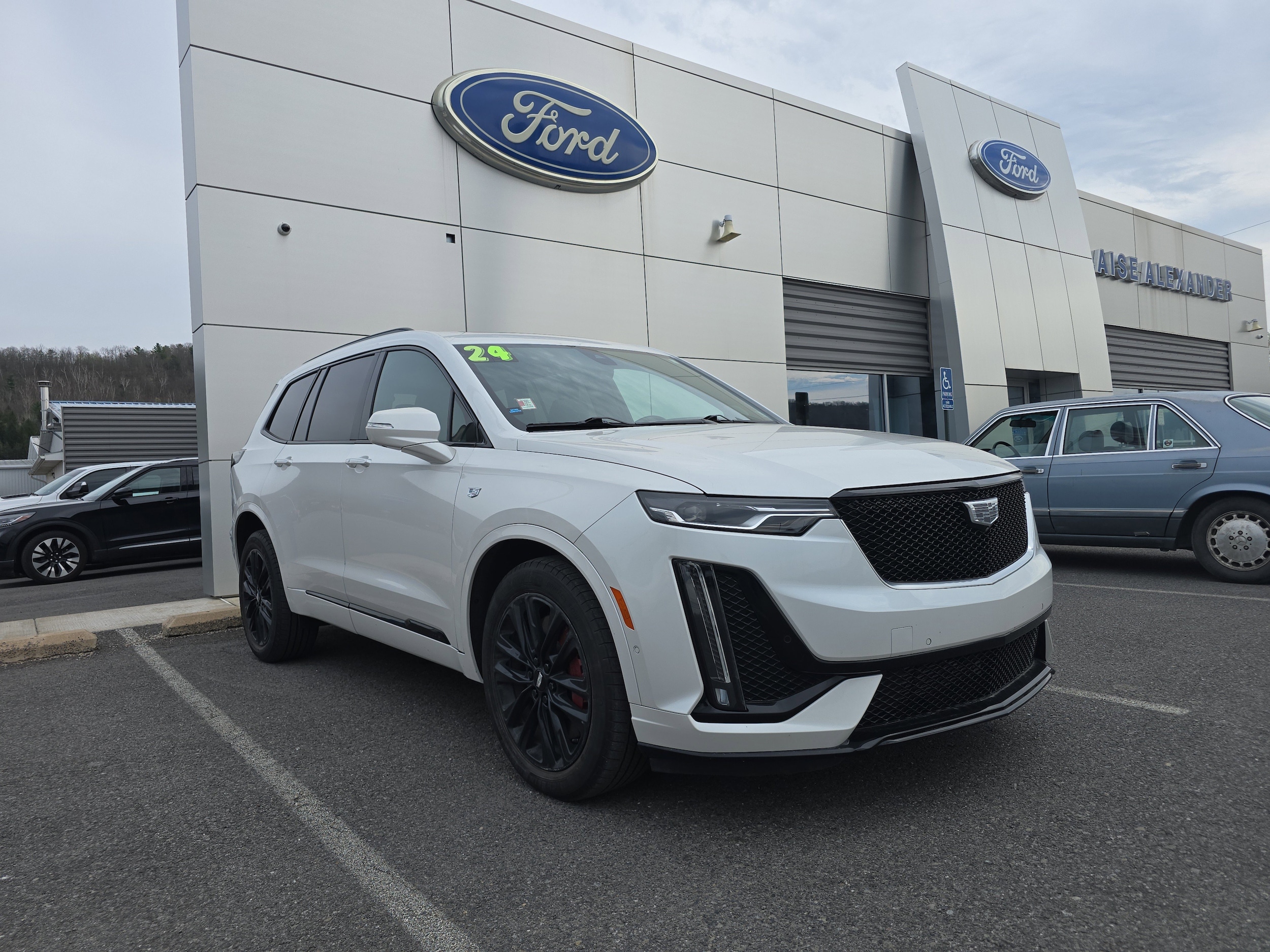 2024 Cadillac XT6 Sport Auto 4WD's photo