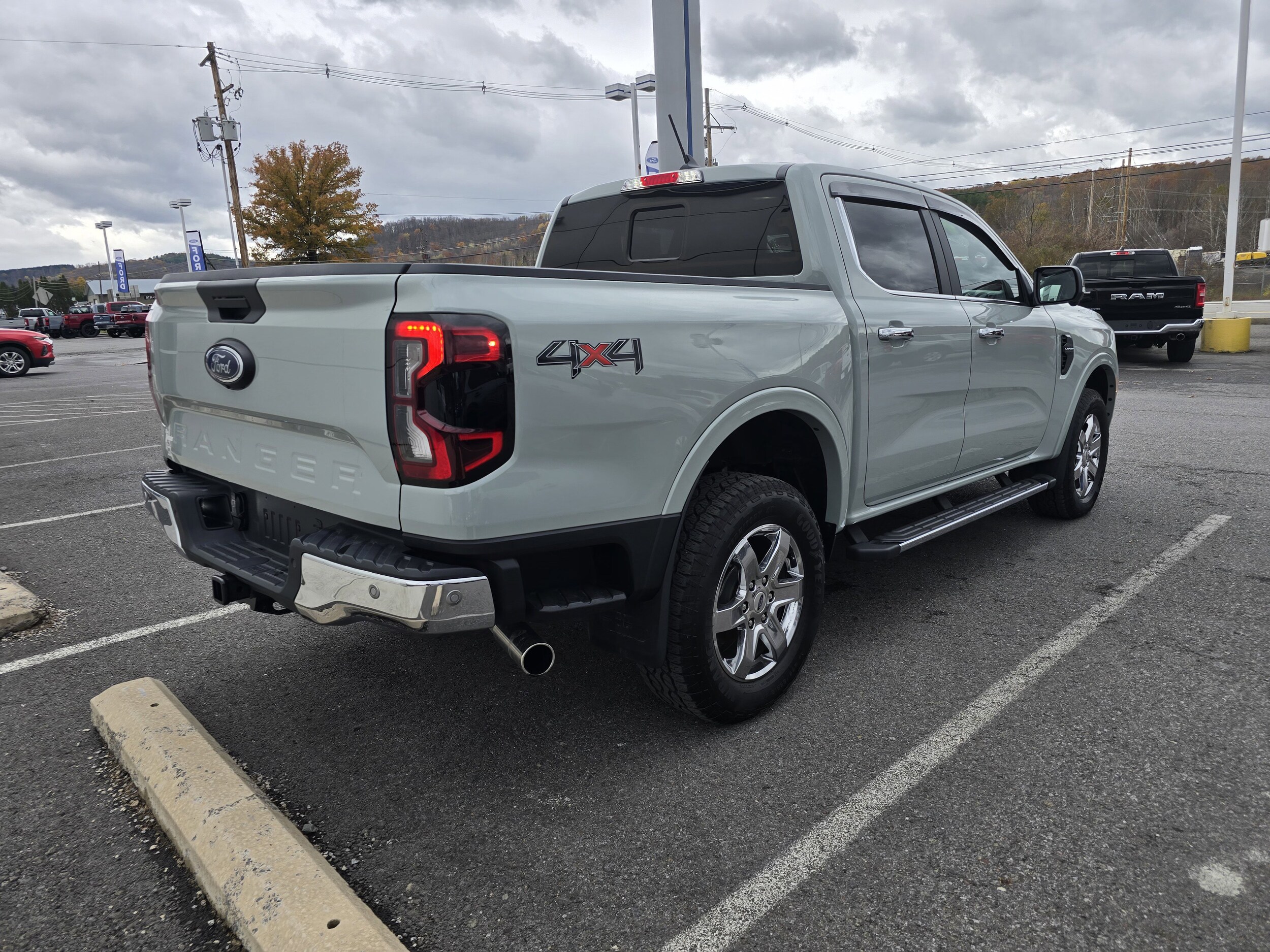 2024 Ford Ranger Lariat photo 3