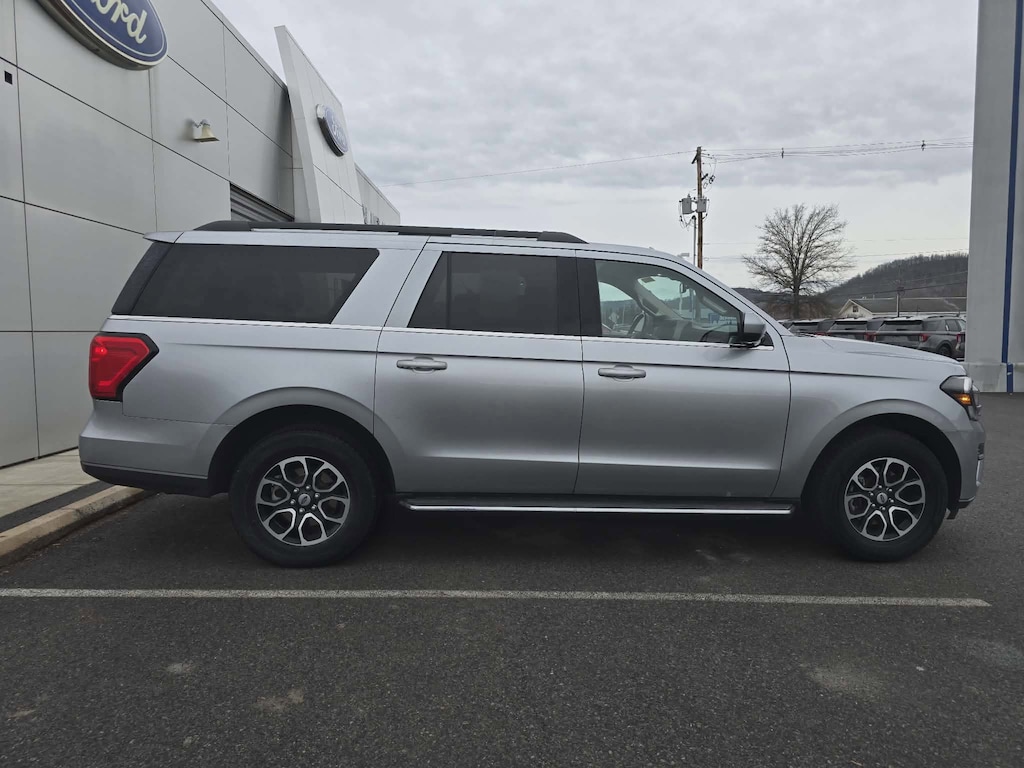 Used 2023 Ford Expedition Max XLT SUV