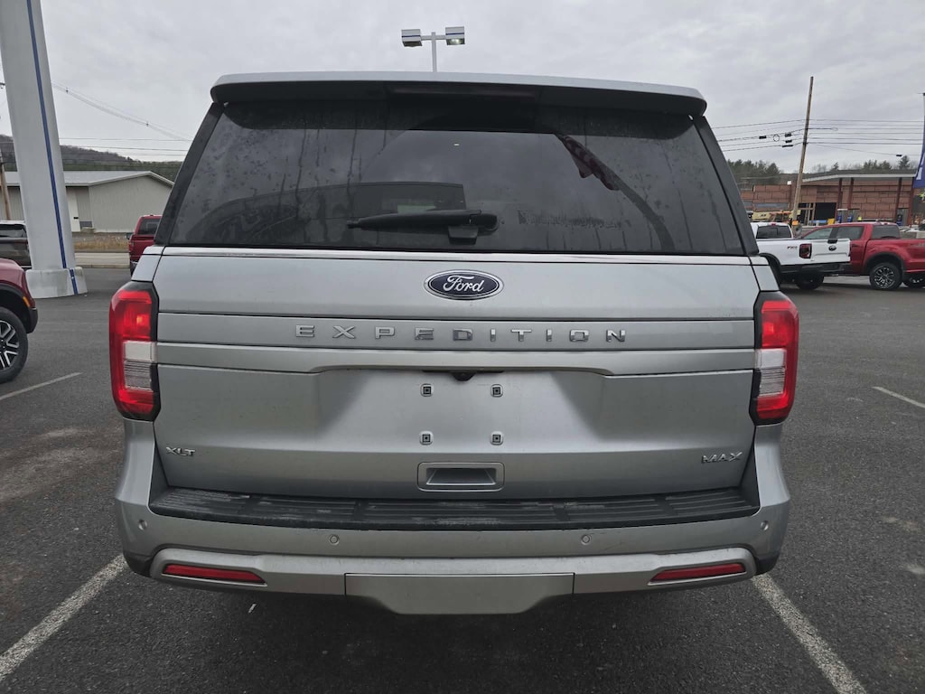 Used 2023 Ford Expedition Max XLT SUV