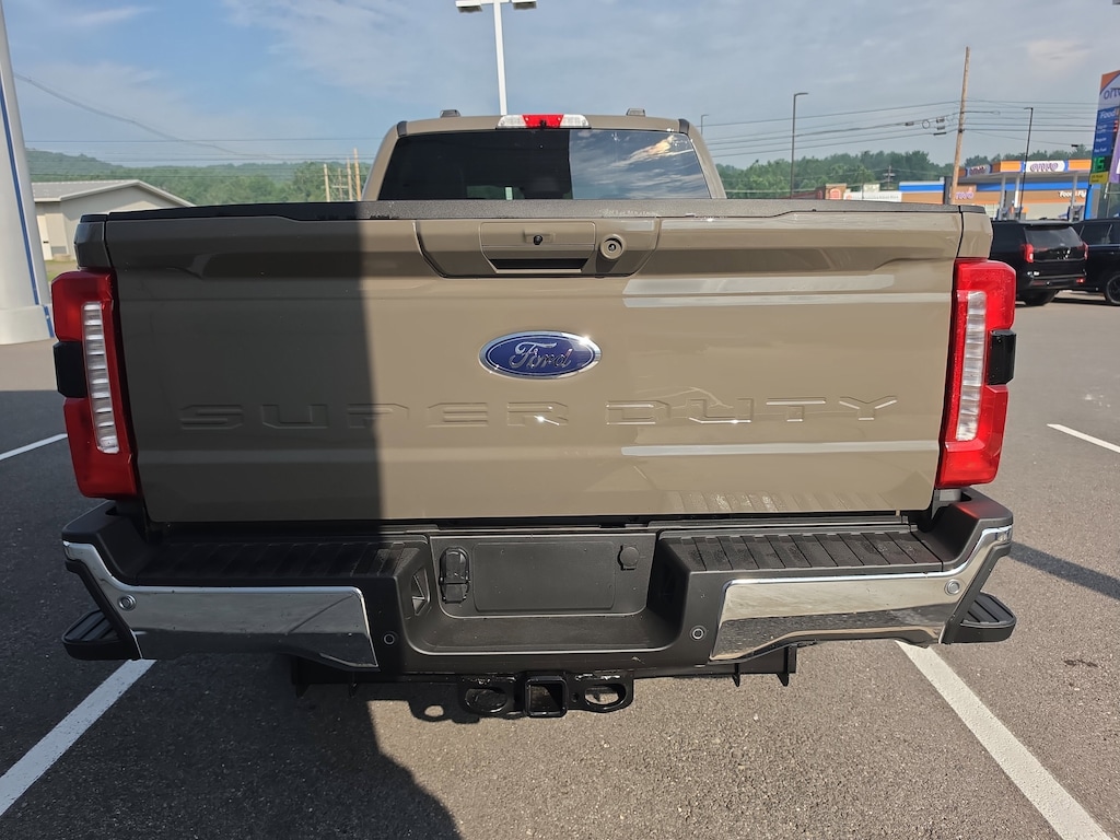 New 2026 Ford Super Duty F-250 LARIAT TRUCK