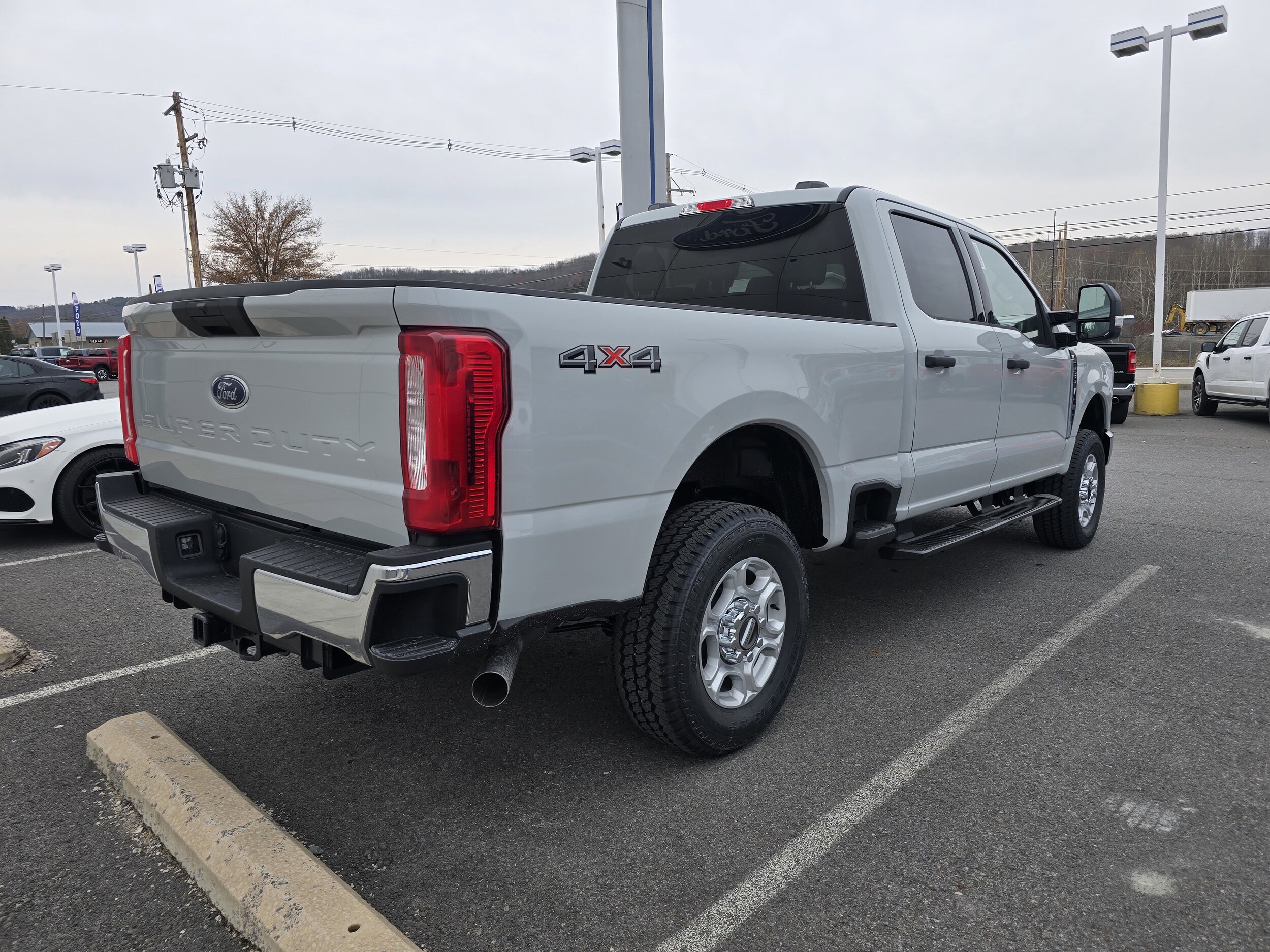 2026 Ford F-250 XLT photo 2