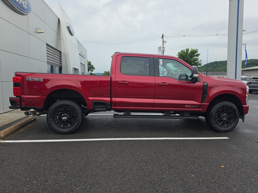 New 2026 Ford Super Duty F-250 LARIAT Truck Crew Cab