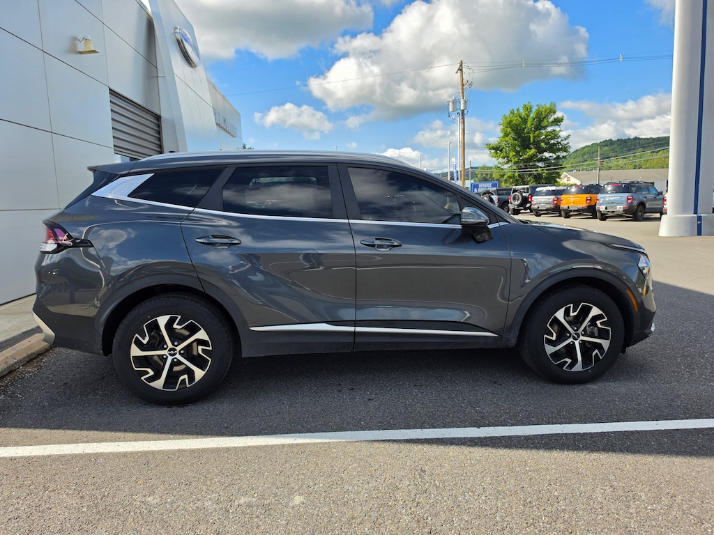 Used 2023 Kia Sportage Hybrid EX SUV