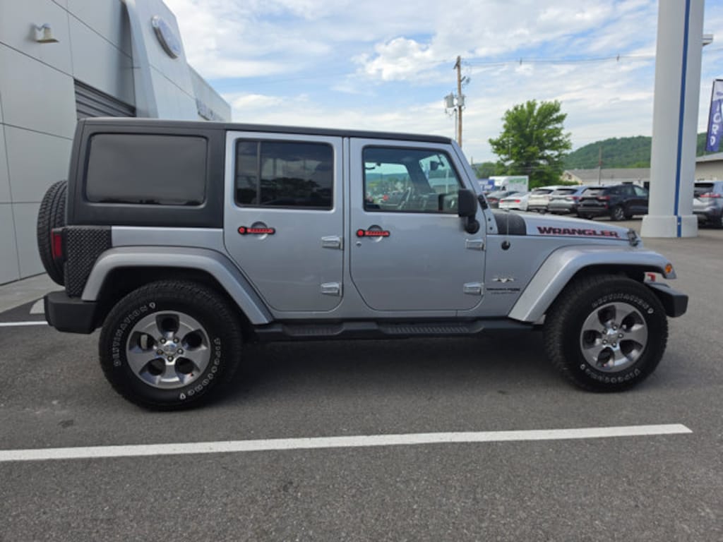 Used 2018 Jeep Wrangler JK Unlimited Sahara SUV