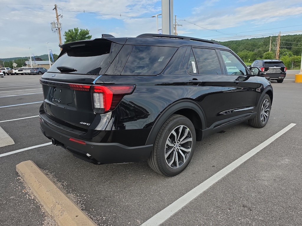 New 2026 Ford Explorer ST-Line SUV