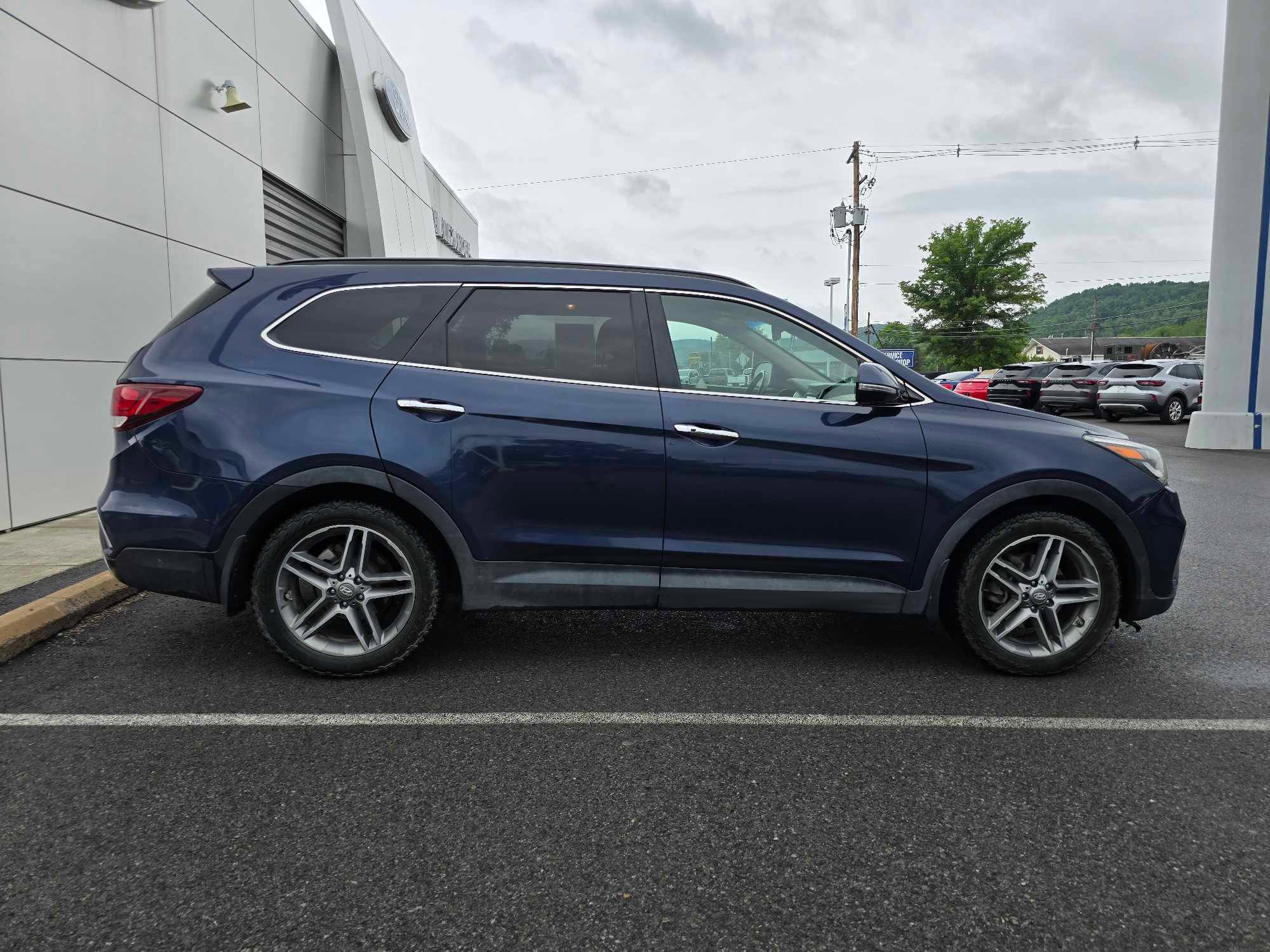 Used 2018 Hyundai Santa Fe SE Ultimate with VIN KM8SRDHF4JU272166 for sale in Mansfield, PA