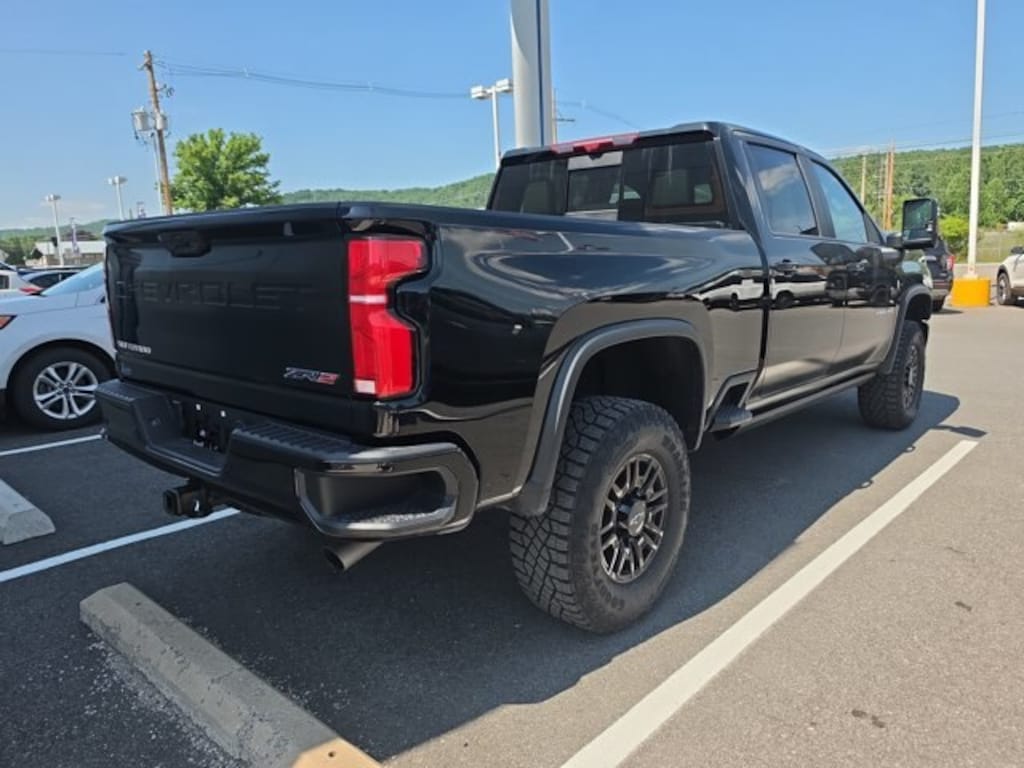 Used 2025 Chevrolet Silverado 2500HD ZR2 Truck Crew Cab