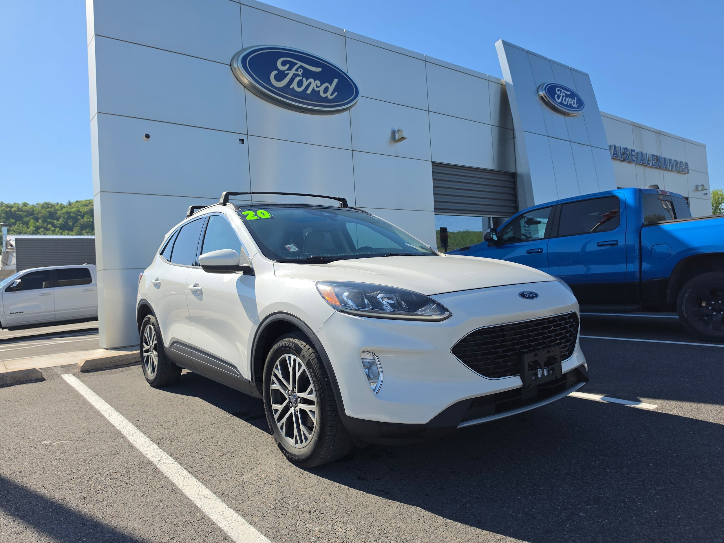 2020 Ford Escape SEL AWD's photo