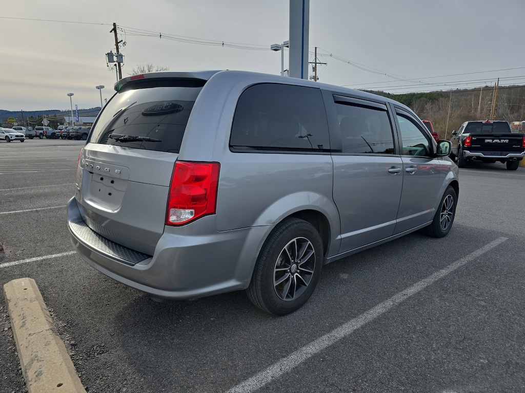 Used 2019 Dodge Grand Caravan SE Plus Van Passenger Van
