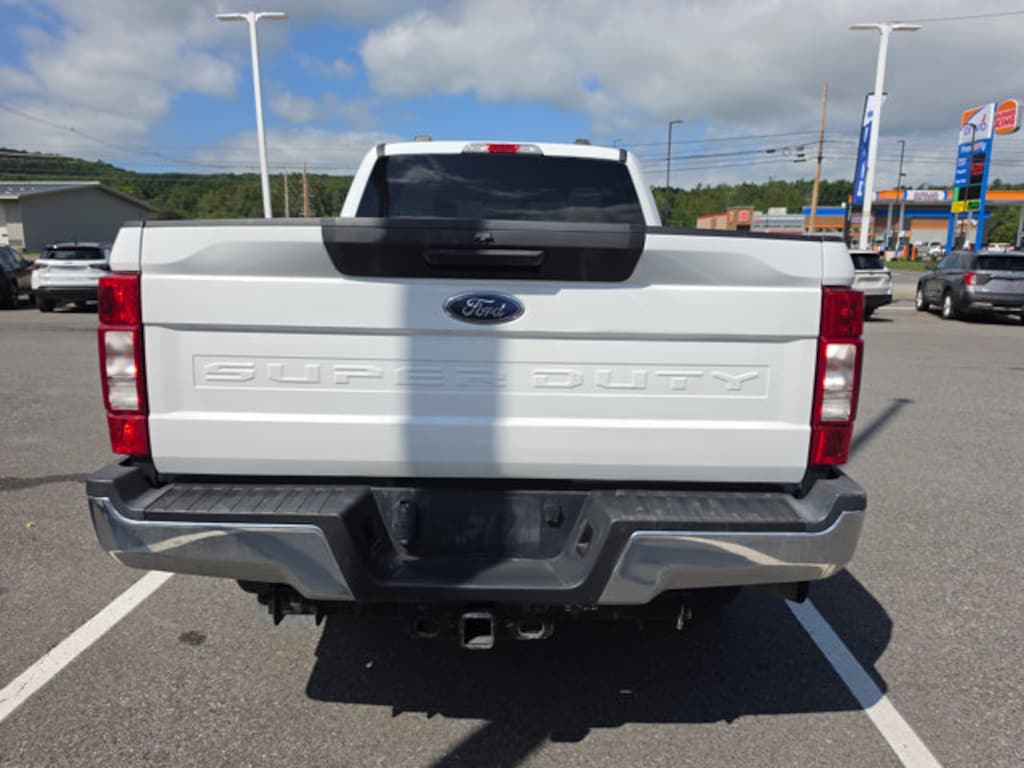 Used 2022 Ford Super Duty F-250 SRW XLT Truck Crew Cab