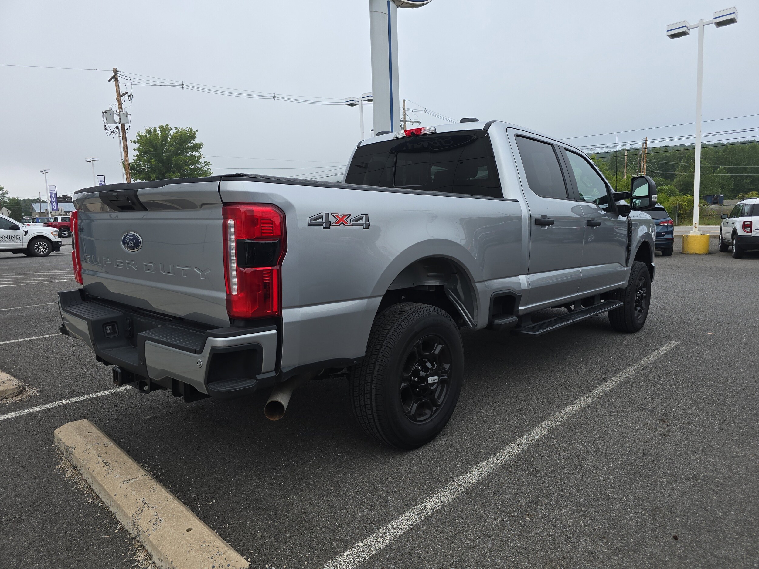 2024 Ford F-350 XL photo 3
