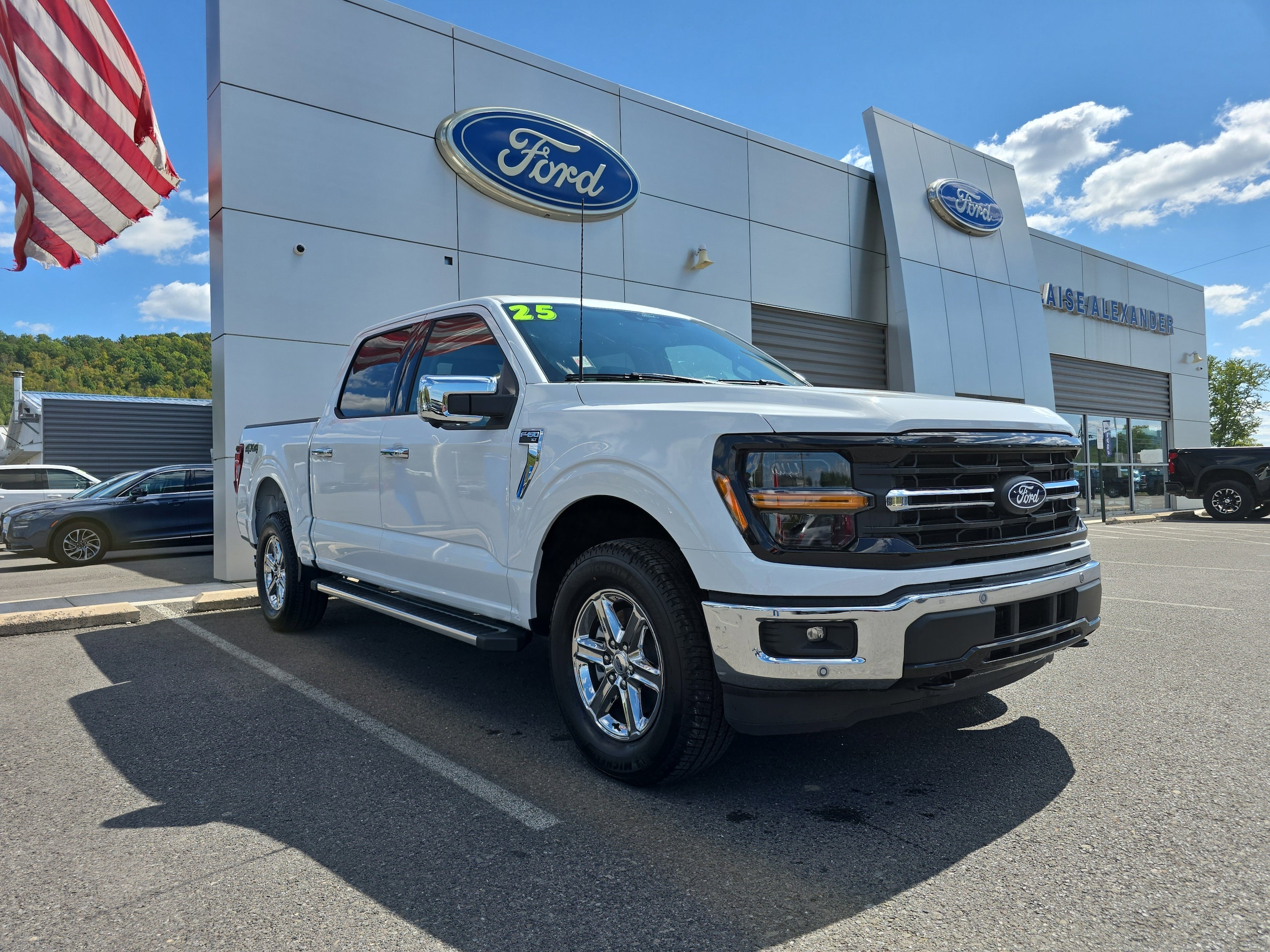 2025 Ford F-150 XLT's photo