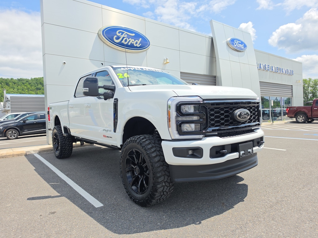 New 2026 Ford Super Duty F-250 LARIAT Truck Crew Cab