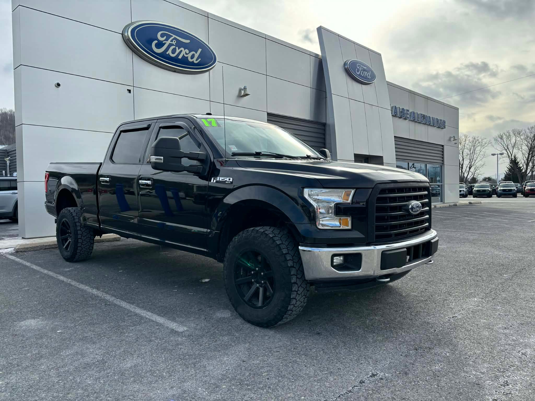 2017 Ford F-150 XLT's photo