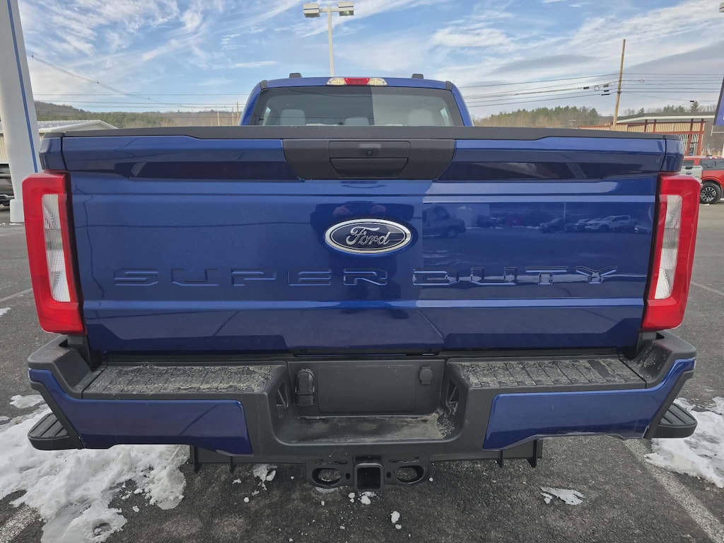 New 2026 Ford Super Duty F-250 XL Truck Crew Cab