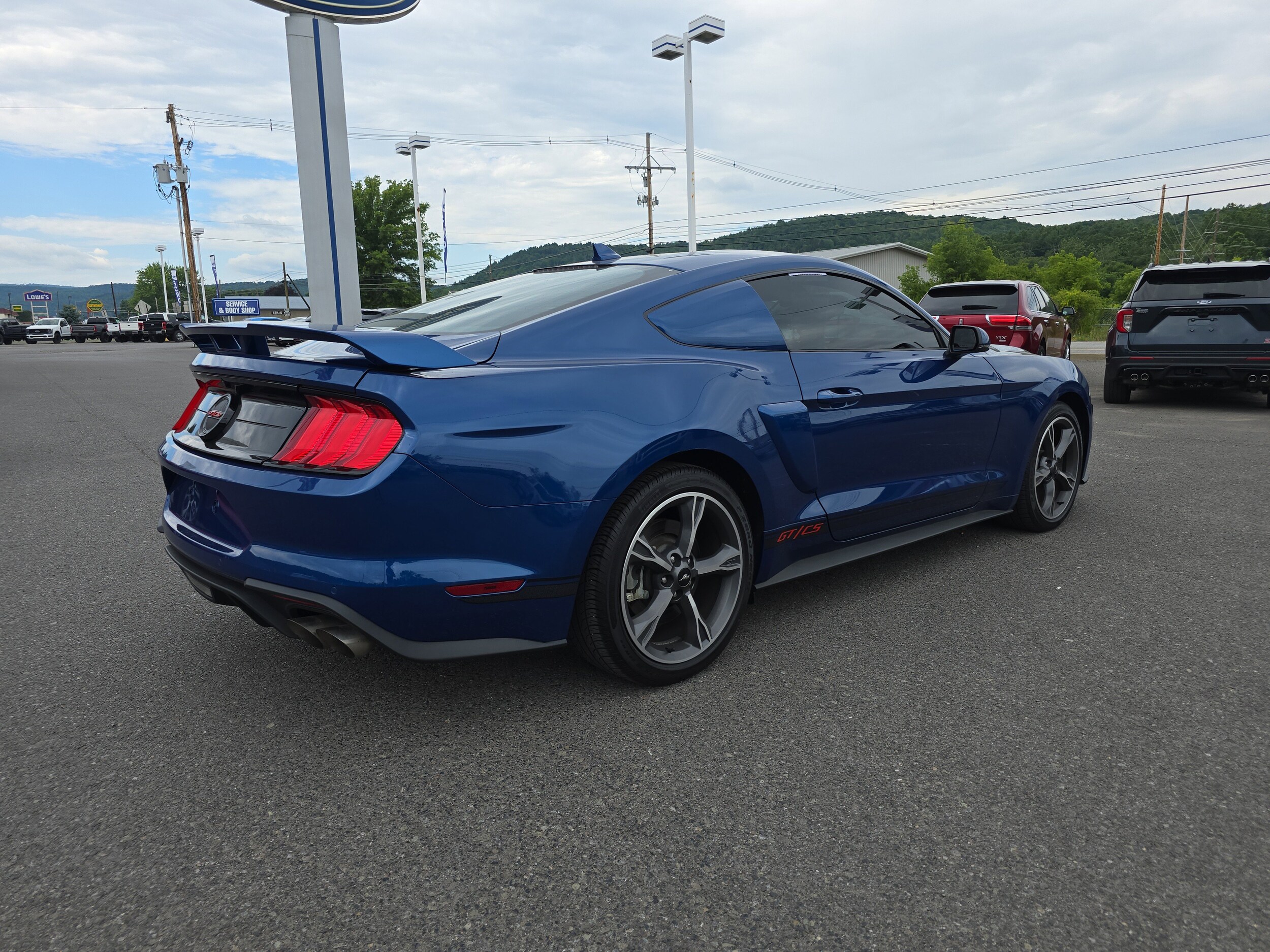 2023 Ford Mustang GT Premium photo 3