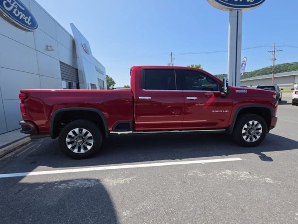 Used 2022 Chevrolet Silverado 3500HD High Country Truck Crew Cab