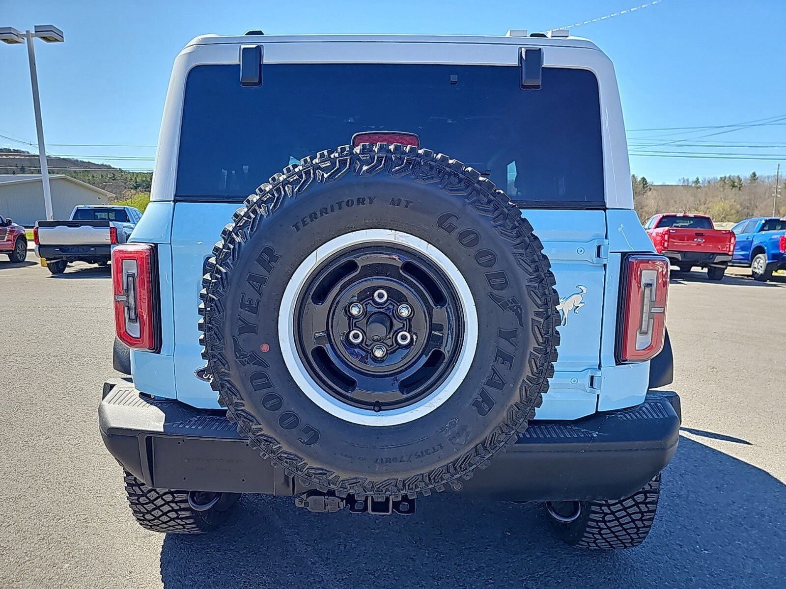 2024 Ford Bronco Heritage Limited First Edition photo 2