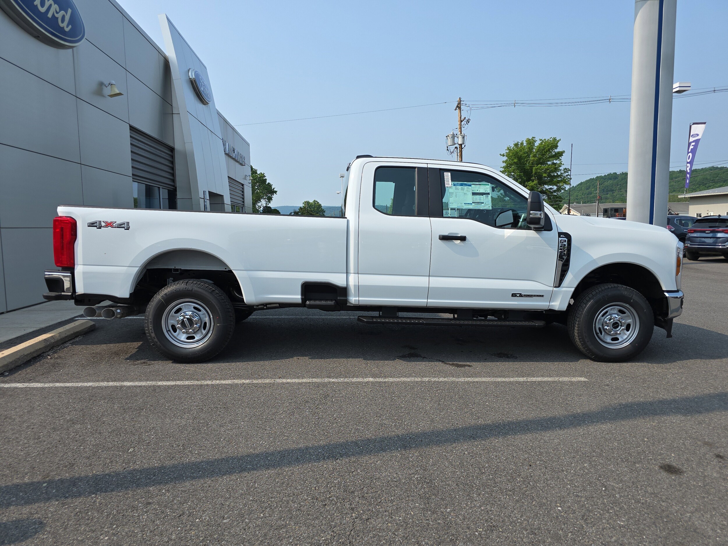2025 Ford F-250 XL photo 2