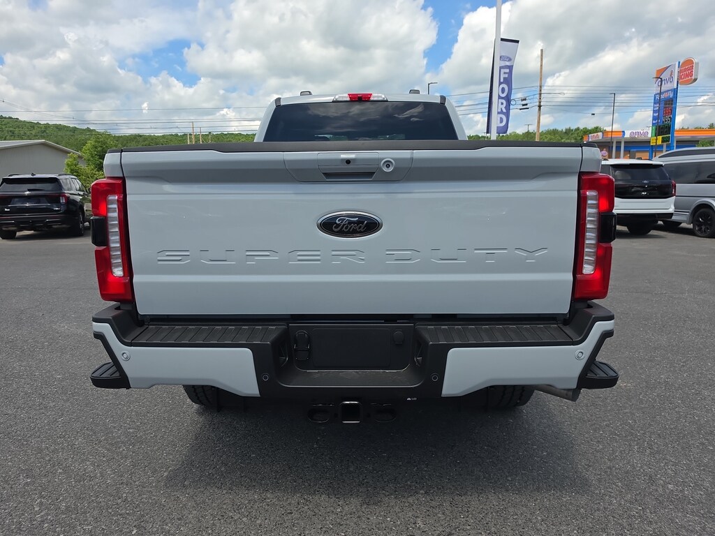New 2026 Ford Super Duty F-250® Lariat® TRUCK