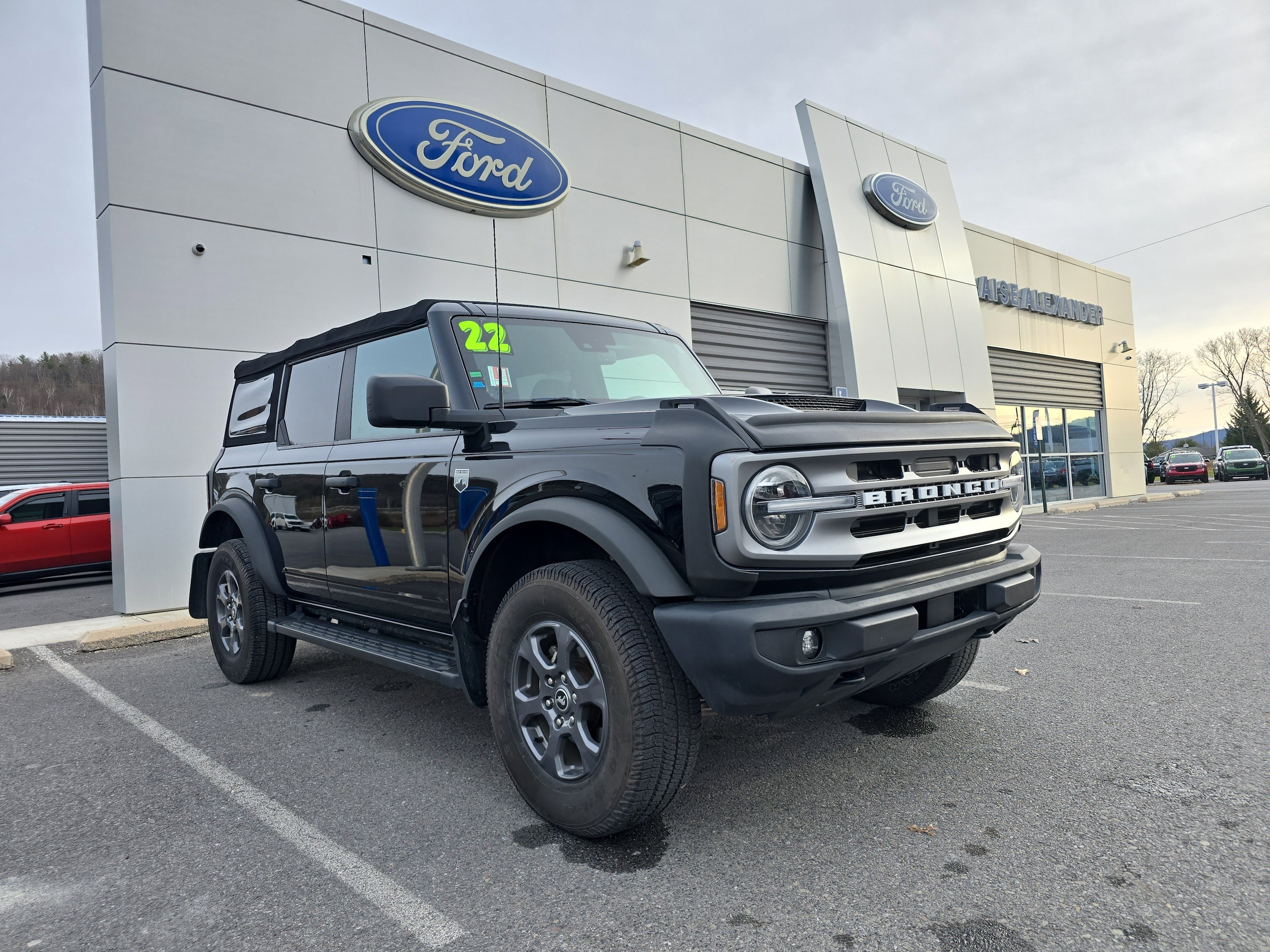 2022 Ford Bronco 4-Door Big Bend's photo