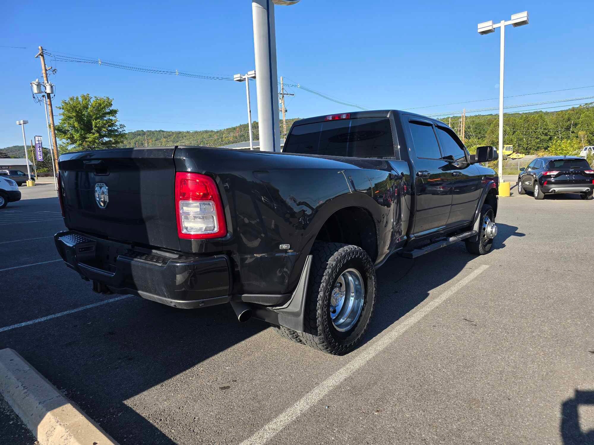 2019 Ram 3500 Big Horn photo 2