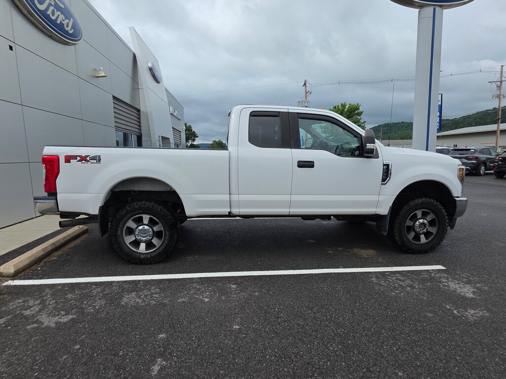 Used 2019 Ford Super Duty F-250 SRW XLT Truck Super Cab