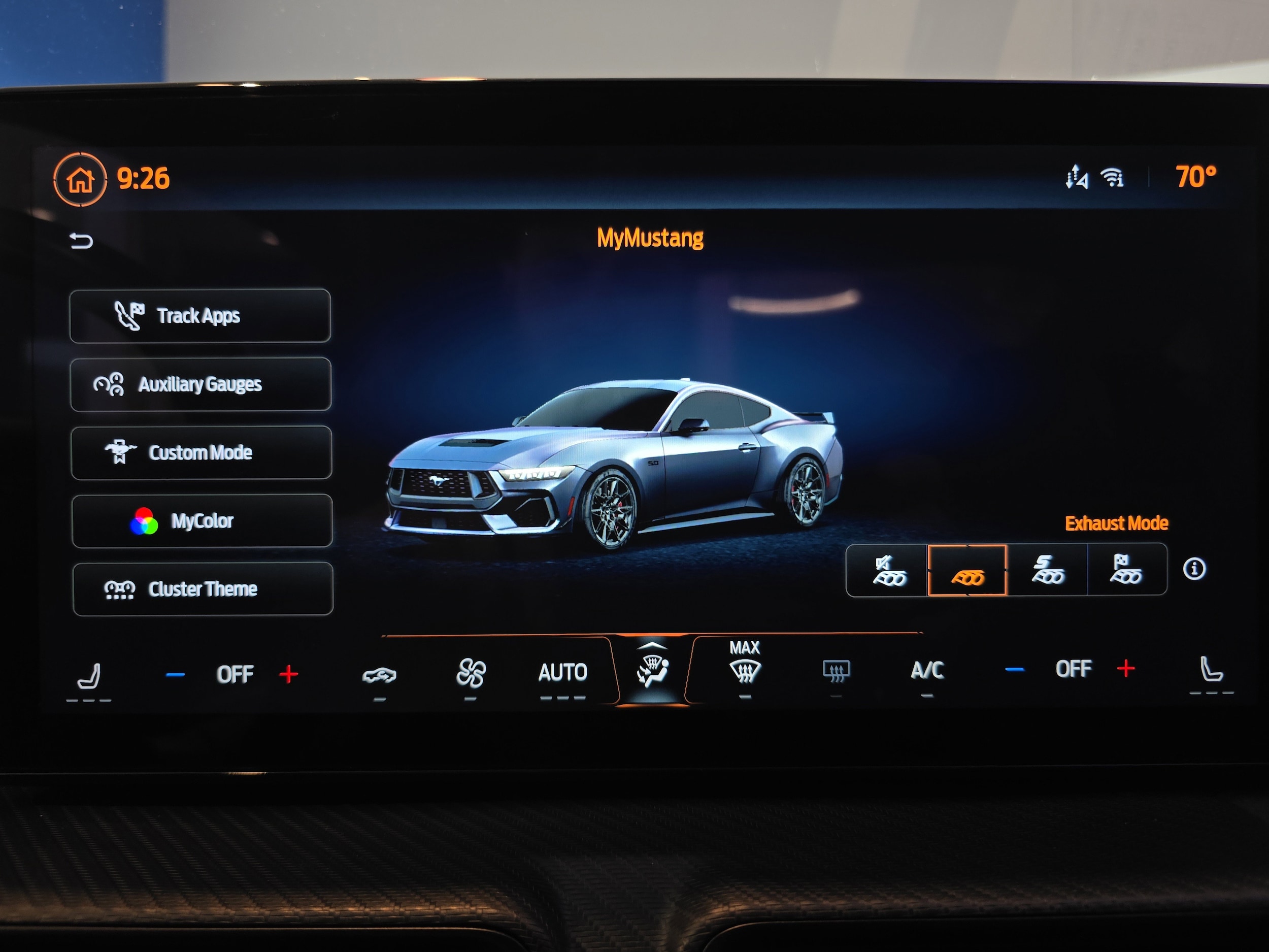2025 Ford Mustang GT - Photo 29