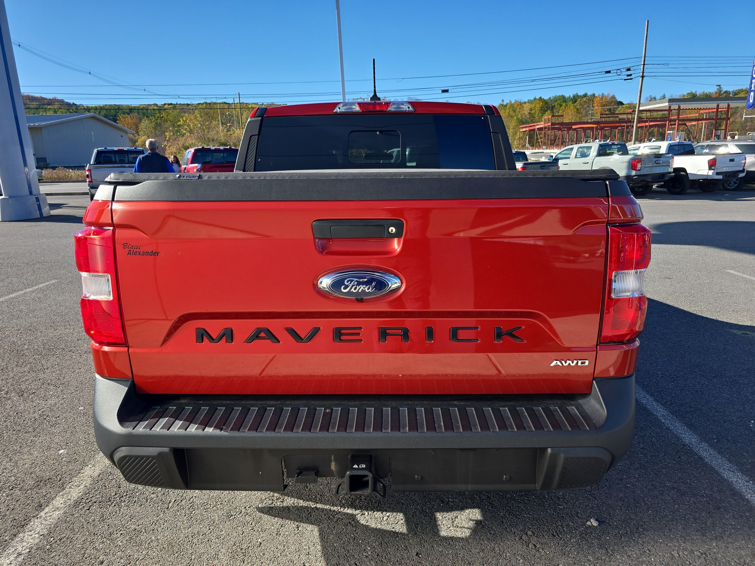 2023 Ford Maverick Lariat photo 2