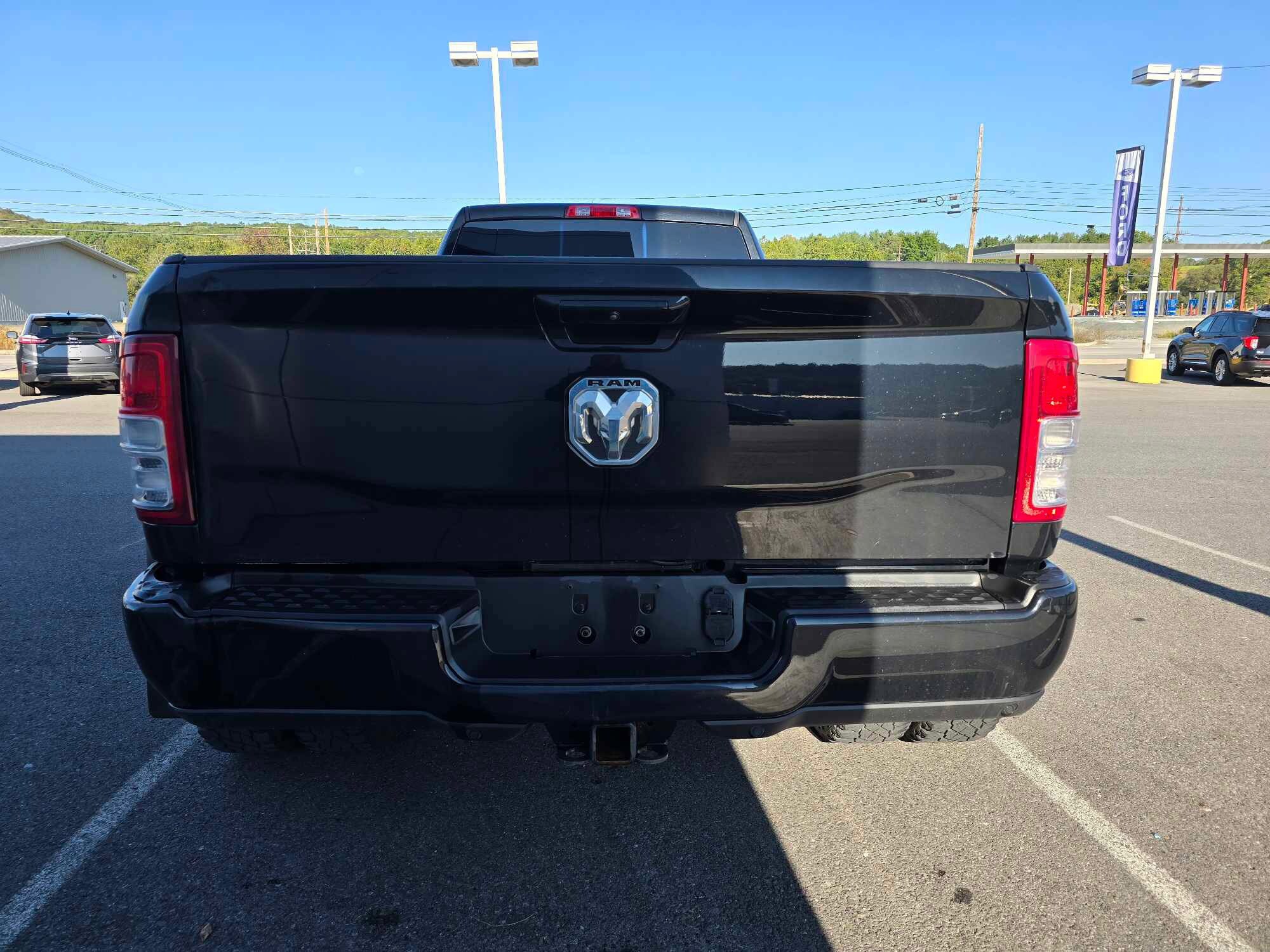 2019 Ram 3500 Big Horn photo 3