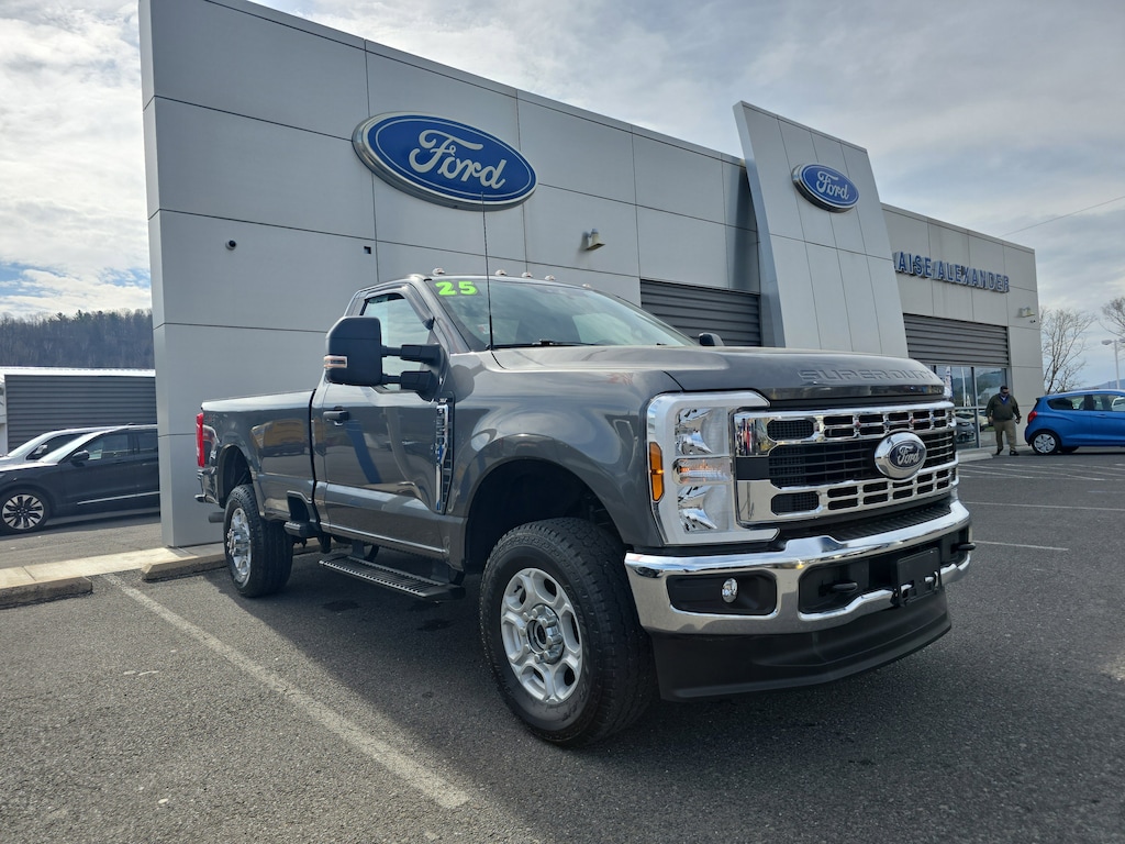 Used 2025 Ford Super Duty F-350 SRW XLT Truck Regular Cab