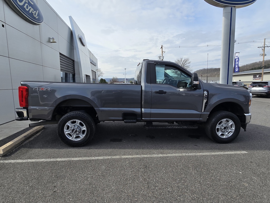 Used 2025 Ford Super Duty F-350 SRW XLT Truck Regular Cab