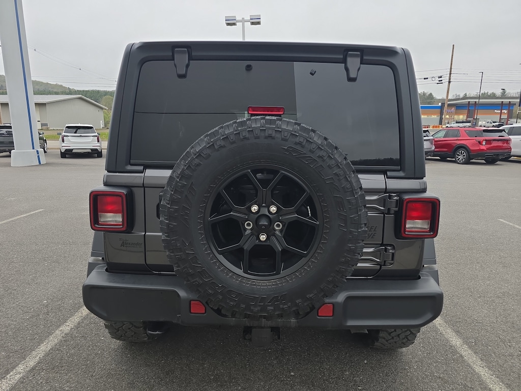 Used 2024 Jeep Wrangler Willys SUV