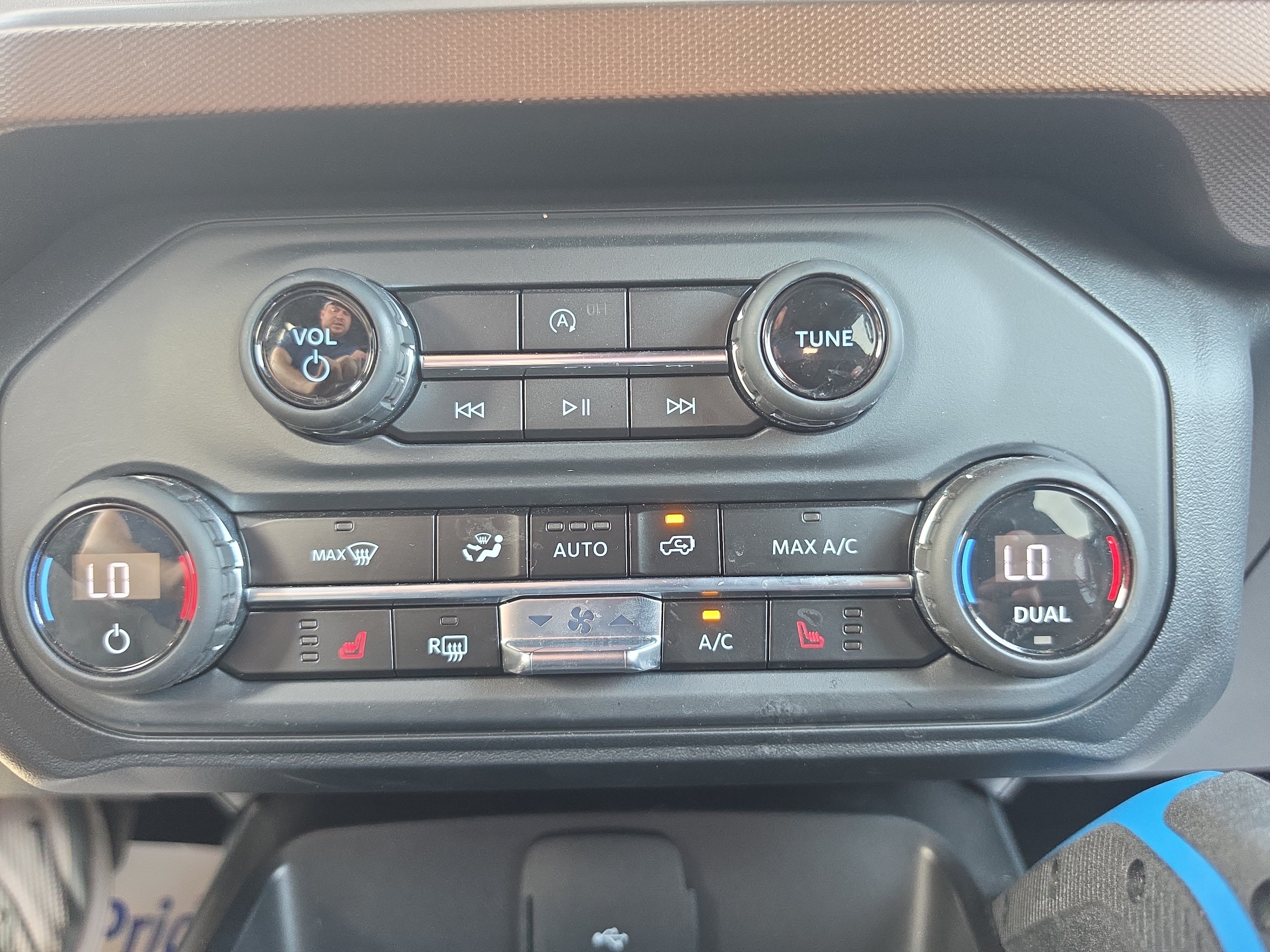 2023 Ford Bronco 4-Door Outer Banks - Photo 32
