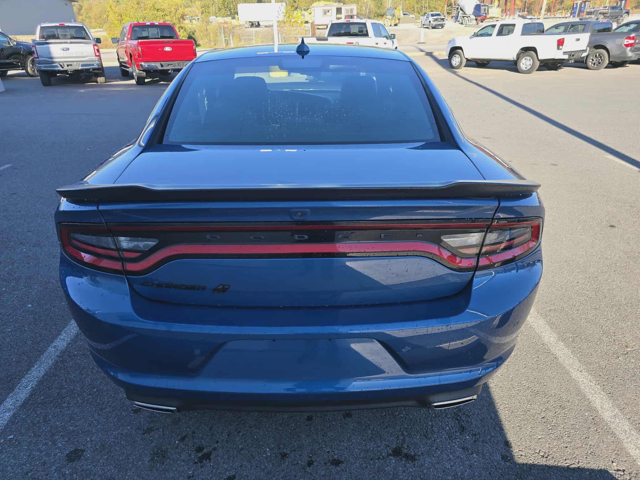 2023 Dodge Charger SXT photo 3