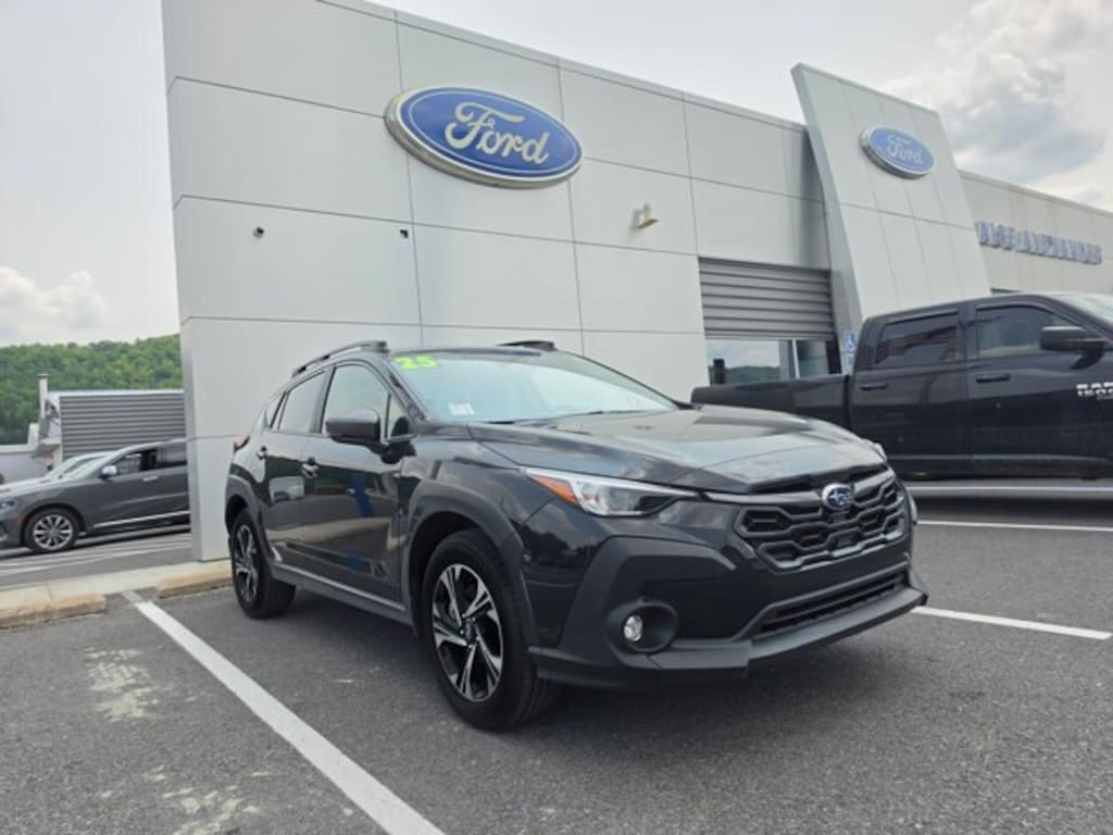 Used 2025 Subaru Crosstrek Premium SUV