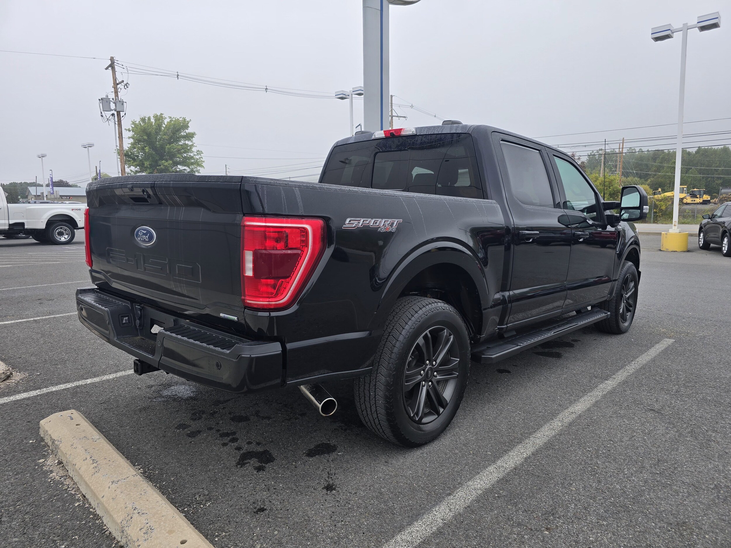 2022 Ford F-150 XLT photo 3