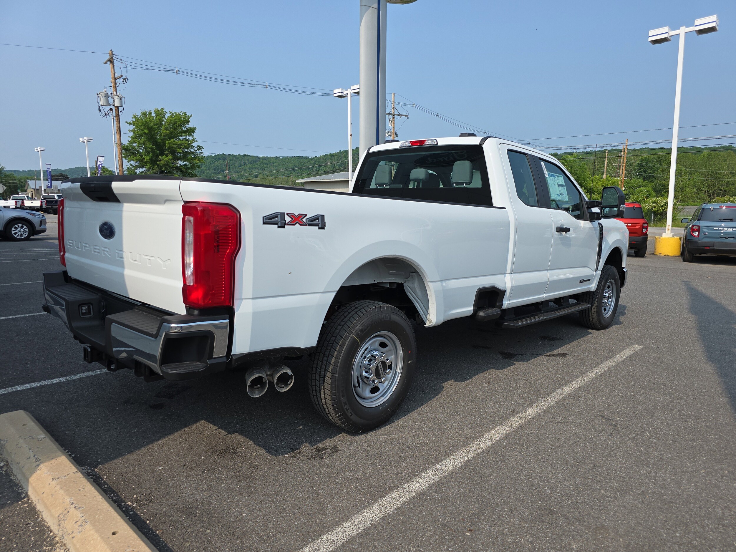 2025 Ford F-250 XL photo 3