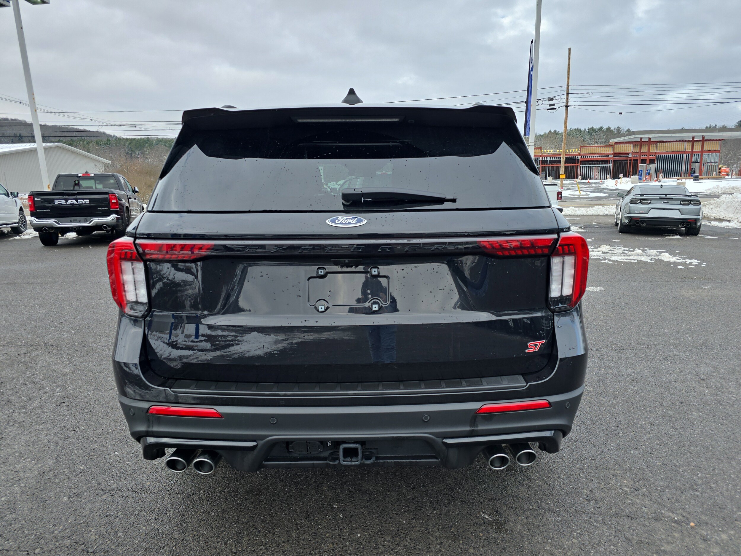 2025 Ford Explorer ST photo 3