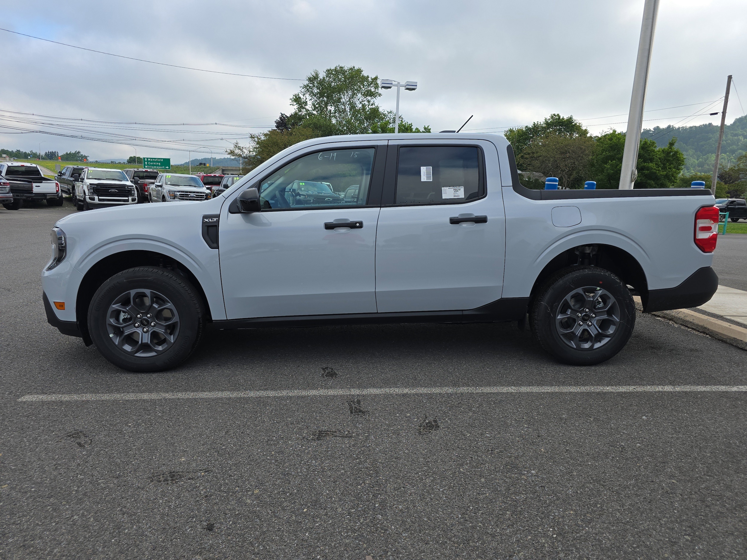 2025 Ford Maverick XLT - Photo 7